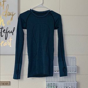 Lululemon long sleeve
